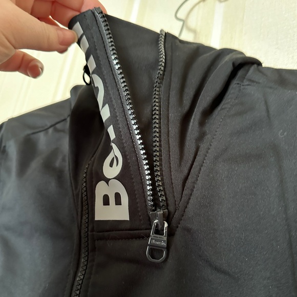Bench Athletic Zip Up - Ages 11/12 - Picture 4 of 5